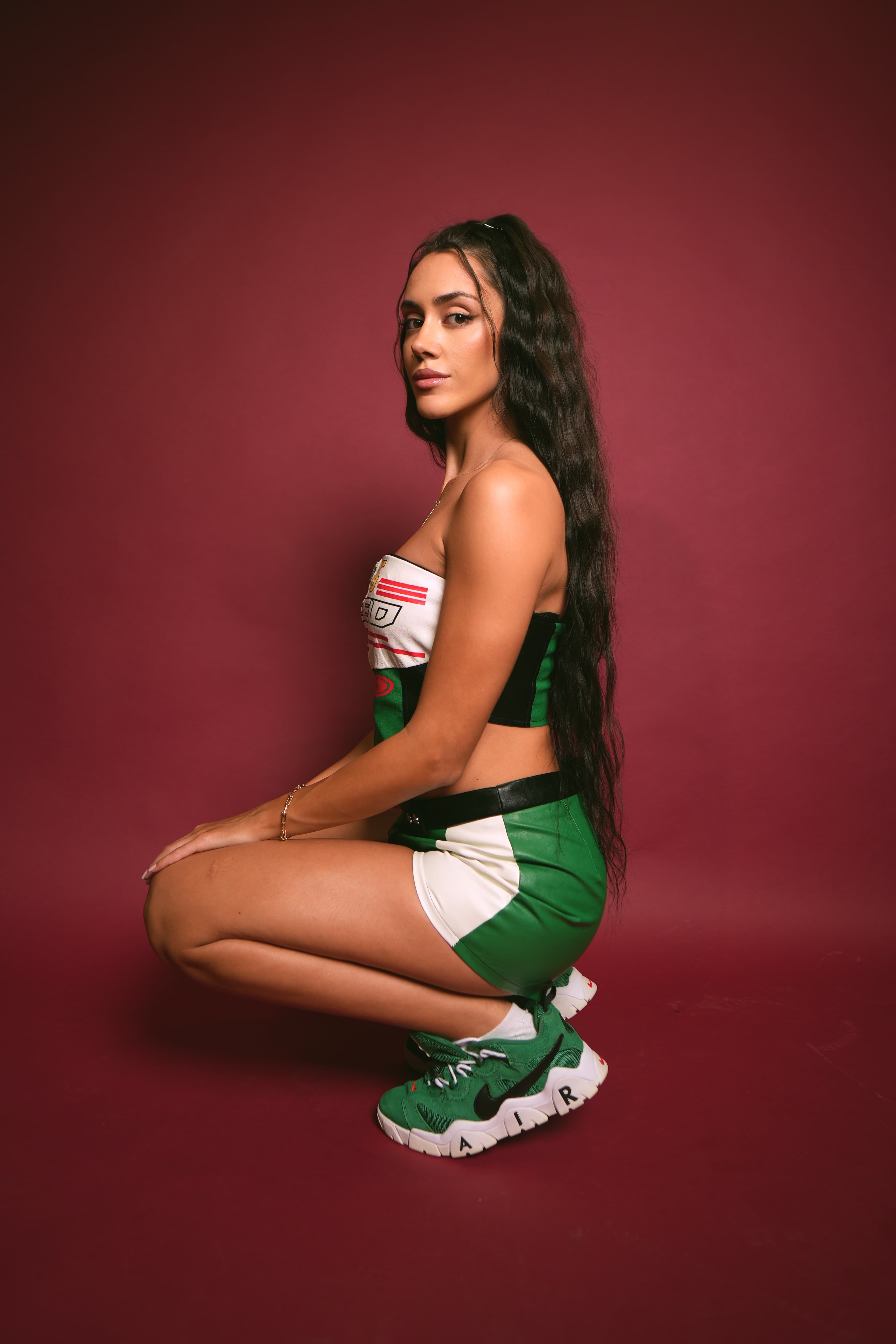 SANDRA HUSSEIN - Girl Power 2026